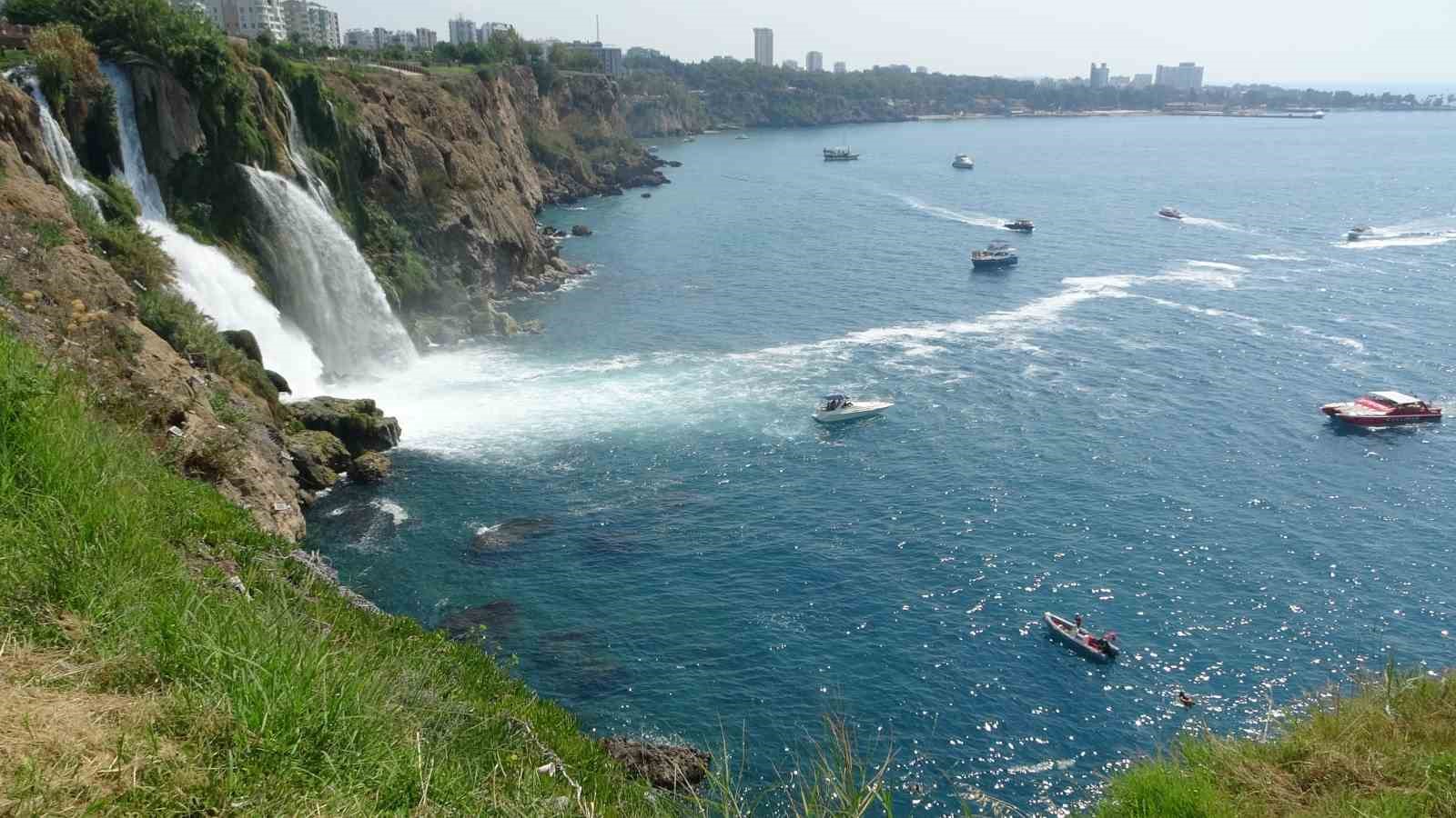 Şelaleden denize birinin düştüğü iddiasıyla arama çalışmaları yeniden başladı