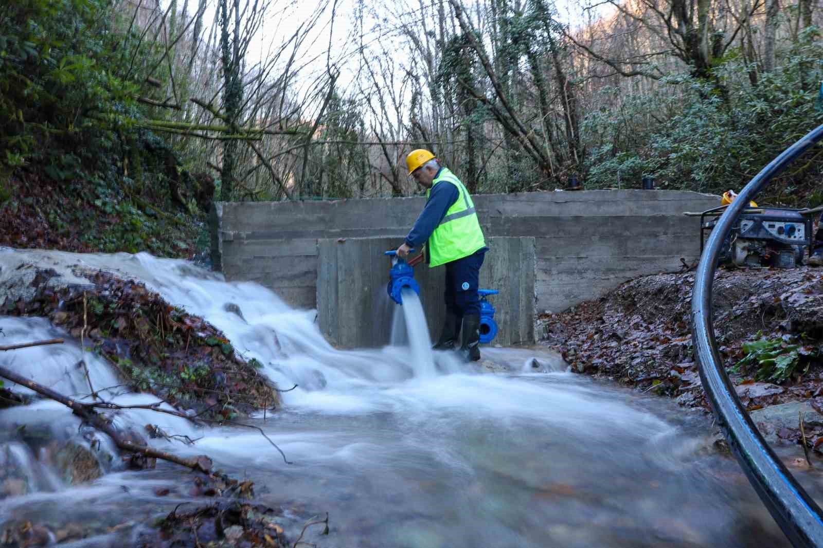 SASKİ&rsquo;nin yaptığı &ouml;l&ccedil;&uuml;m ger&ccedil;eği ortaya koydu: Gece t&uuml;ketimi g&uuml;nd&uuml;z&uuml;n yarısından fazla
