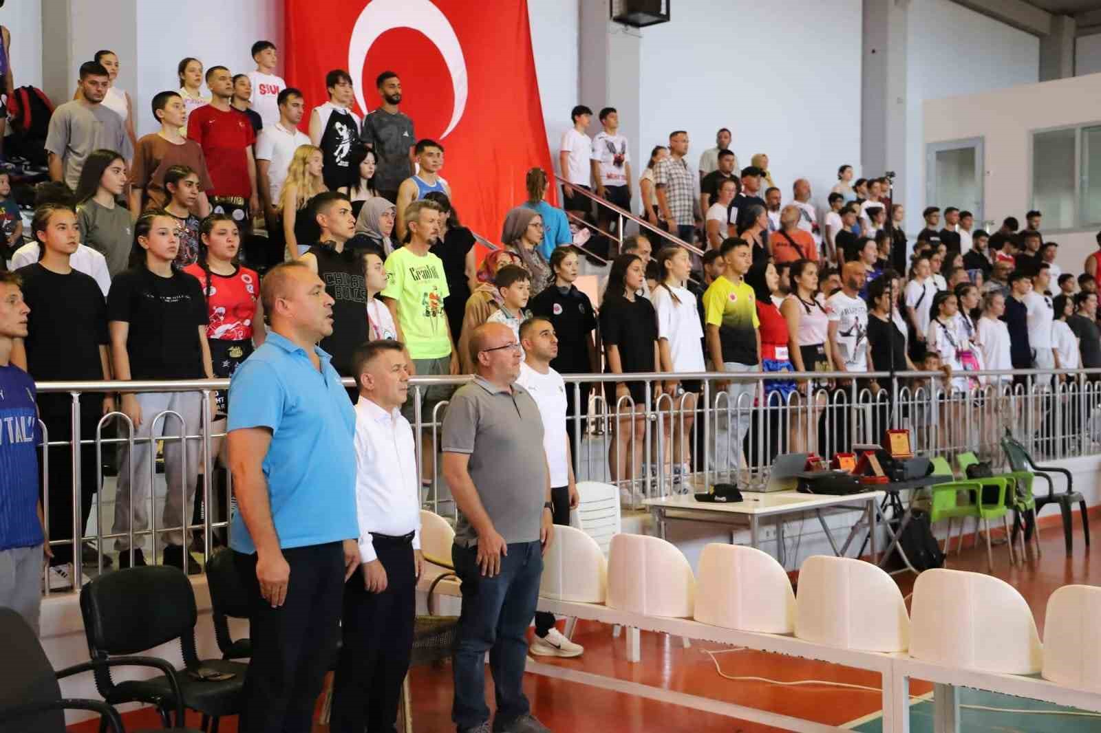 Saruhanlı’da ilk kez Muaythai rüzgarı esti
