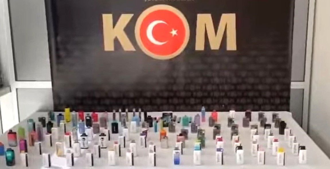 Kütahya’da kaçak elektronik sigara operasyonu, bir şüpheli hakkında işlem başlatıldı