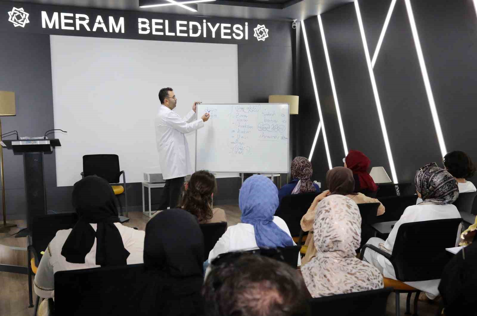 Meram&rsquo;da yaz, Gen&ccedil;lik Meclisiyle hem eğitici hem eğlenceli ge&ccedil;iyor
