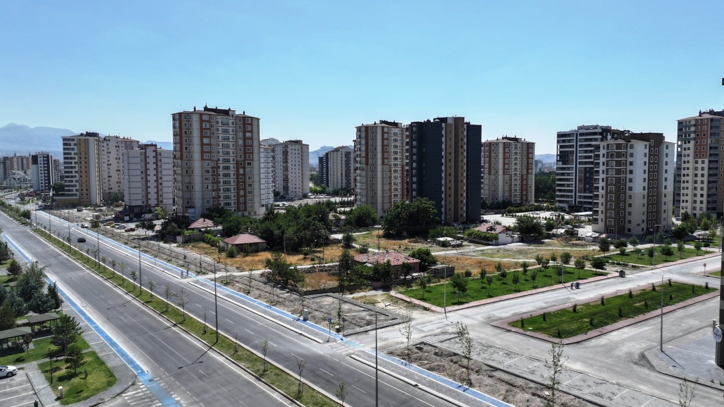 Başkan Çolakbayrakdar: "Yeni parklar, şehrimizin yeni nefes alma alanları olacak"