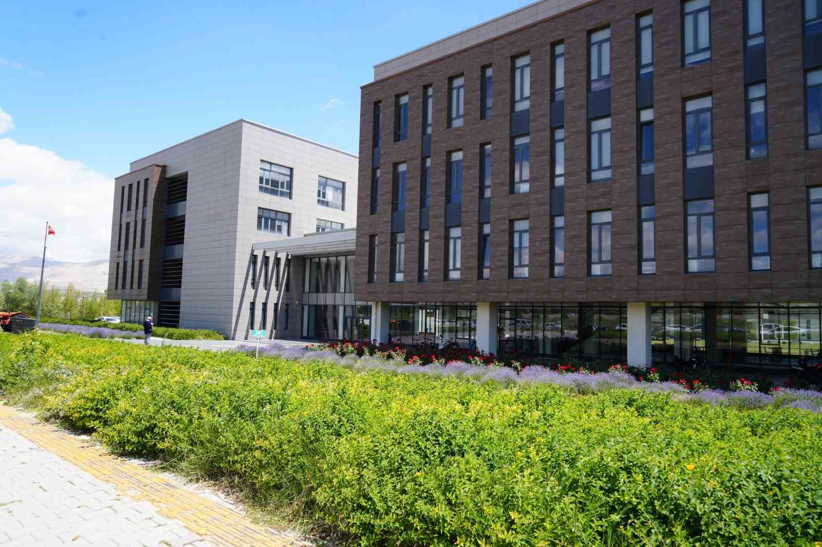 Tarımda verimliliği arttıran yeni y&ouml;ntem: Yapay zeka, dron ve robotlar
