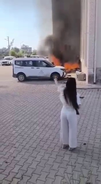 Kurum bahçesinde çıkan yangın paniğe neden oldu