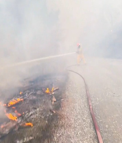 Kahramanmaraş yangınında ekiplerin zorlu m&uuml;cadelesi
