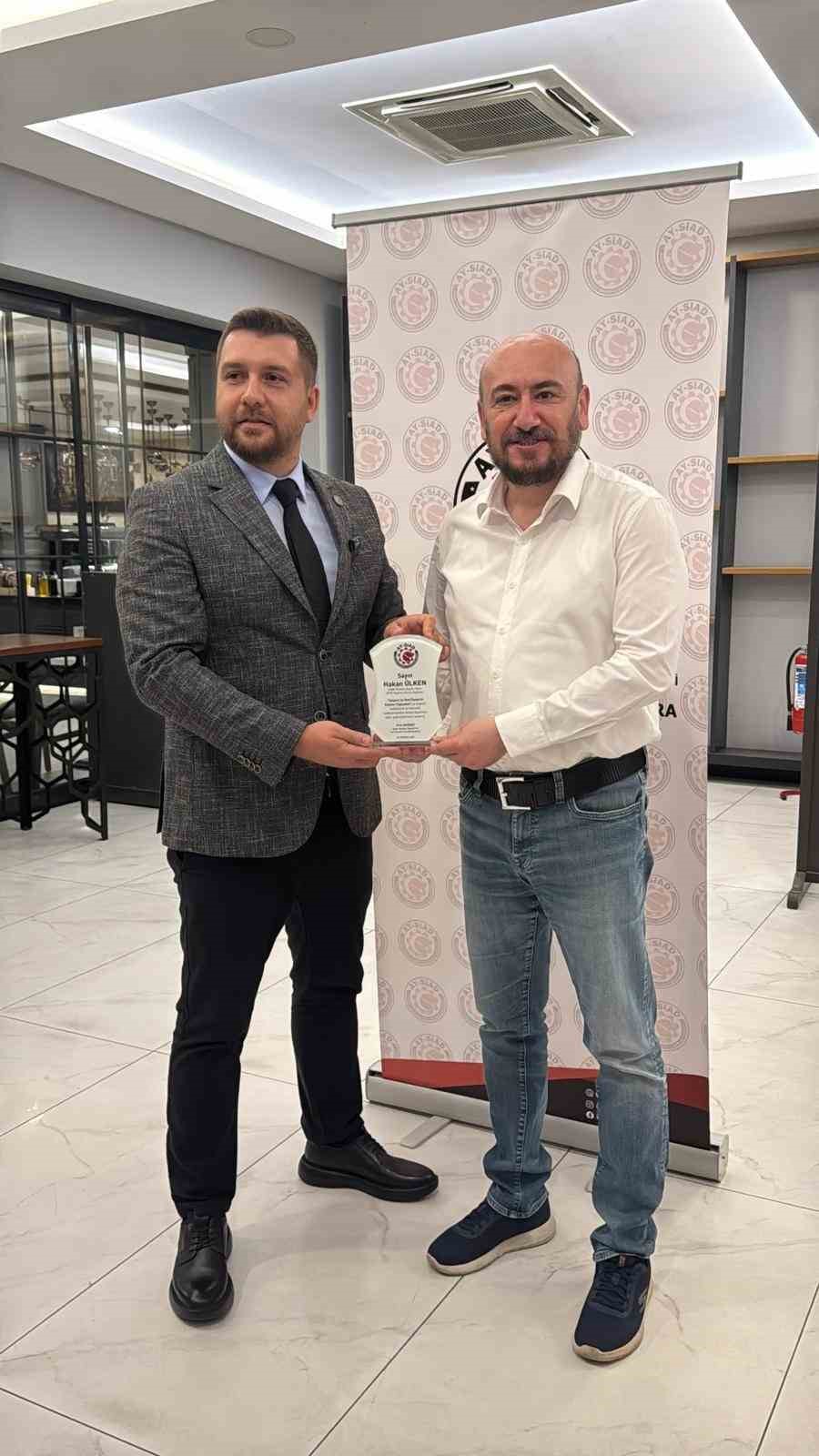 AYSİAD &uuml;yeleri istişare toplantısında bir araya geldi
