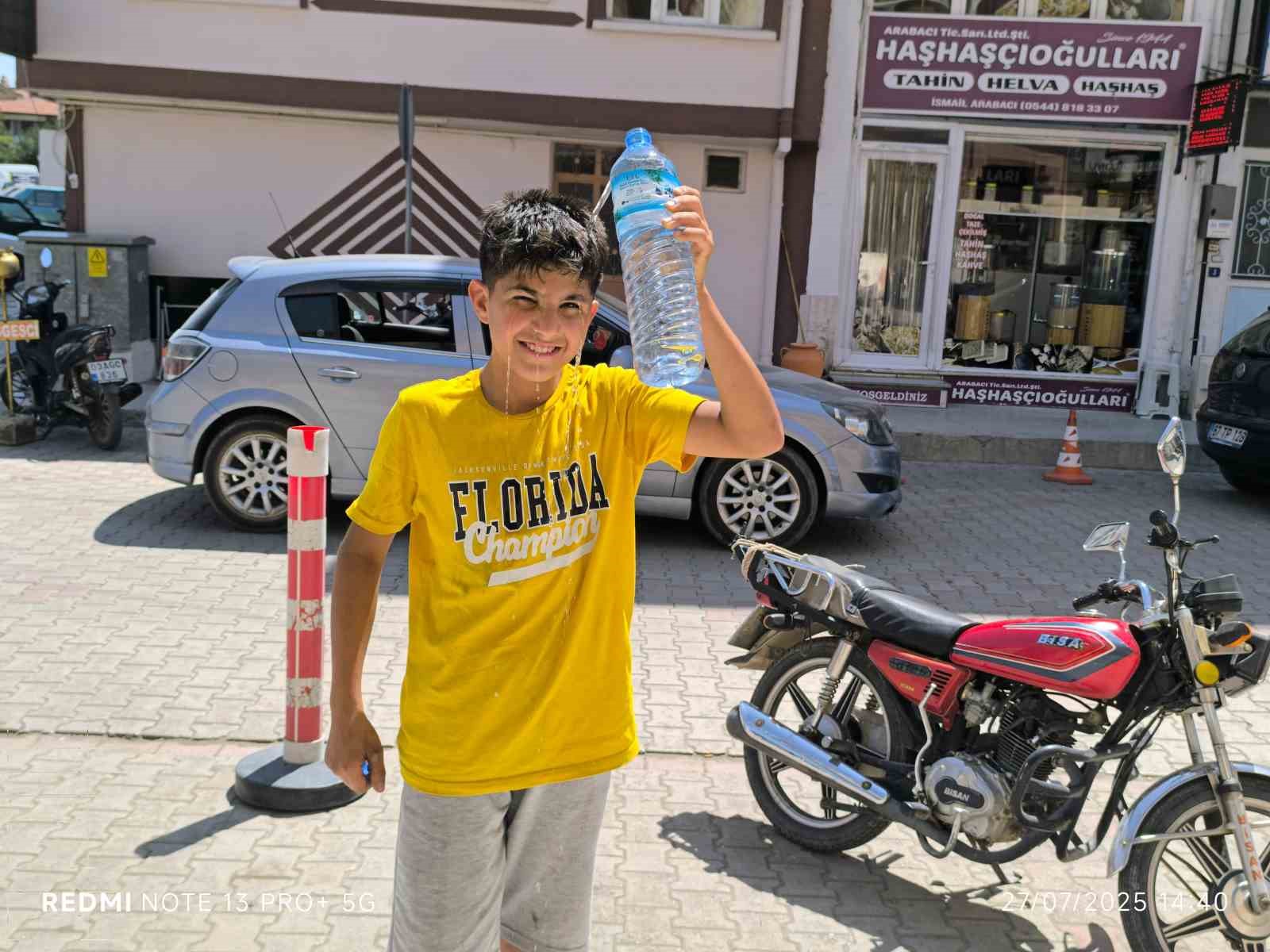 (ÖZEL)’O’ ilçede sıcaklık 42 dereceye kadar yükseldi