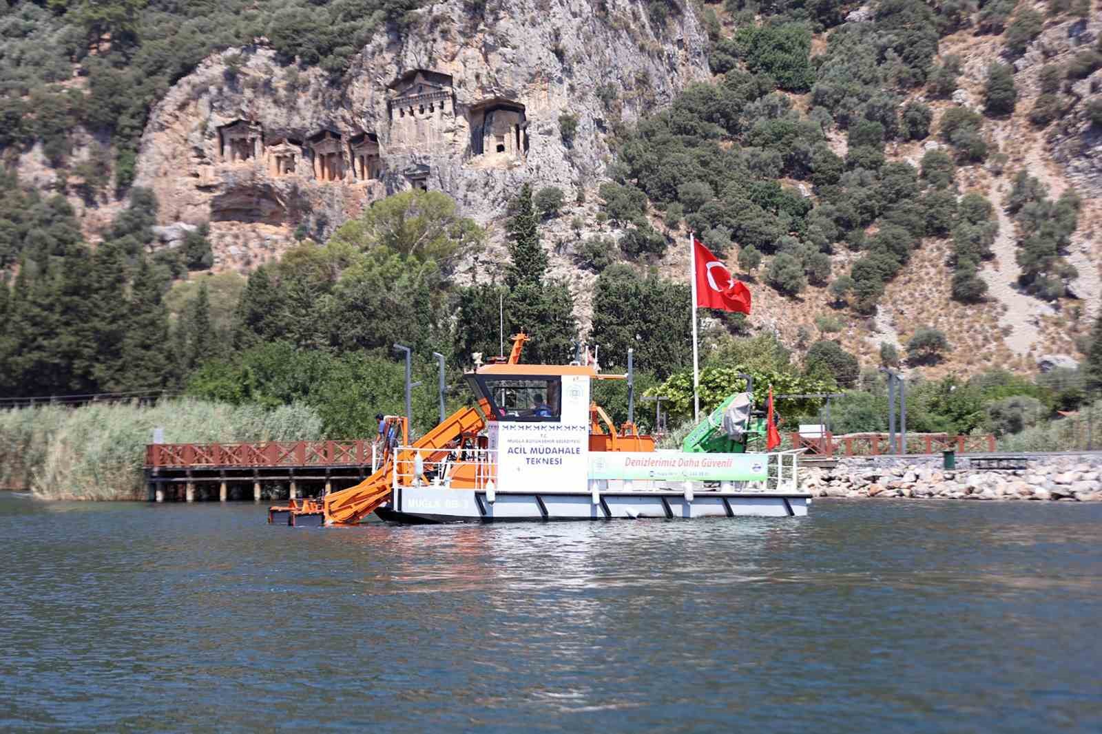 Muğla Büyükşehir’in ‘BB-3 Acil Müdahale’ teknesi görevde
