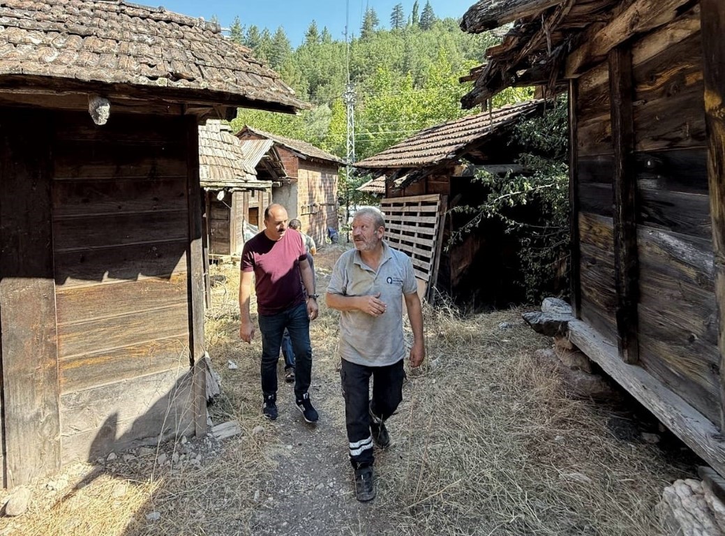 Başkan Kotan tarihi ambarları inceledi