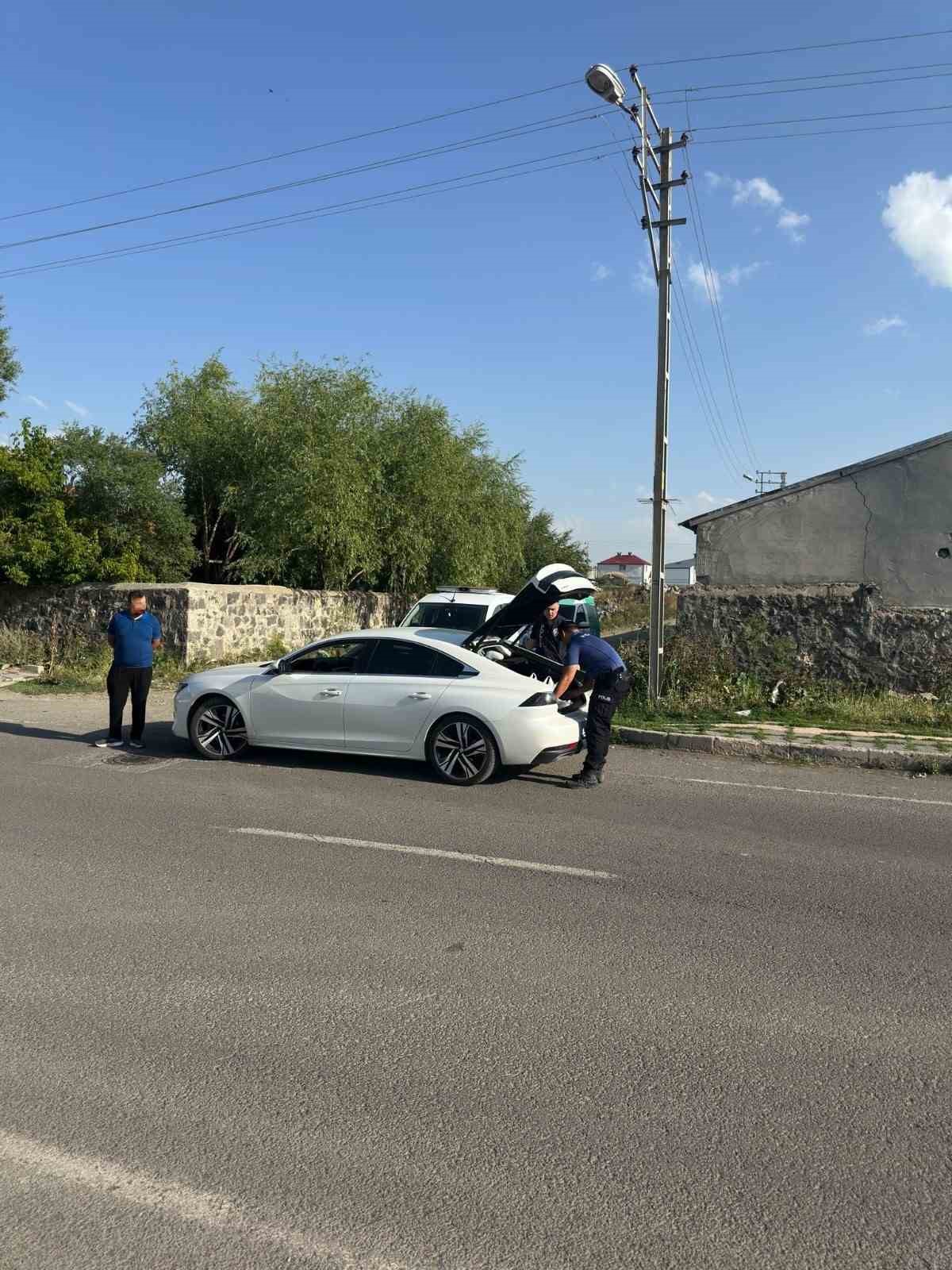 Kars’ta asayiş uygulamaları sürüyor
