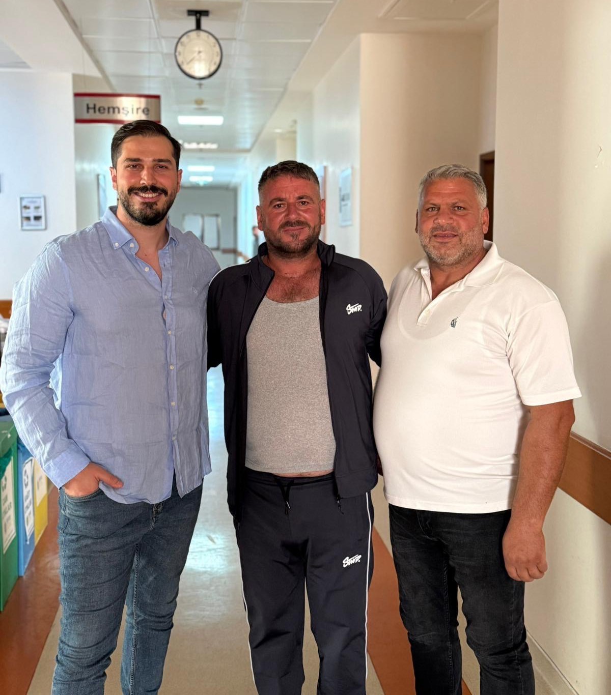 Y&uuml;ksekten d&uuml;şen hasta, Patnos&rsquo;ta ilk kez uygulanan ameliyatla ayağa kalktı
