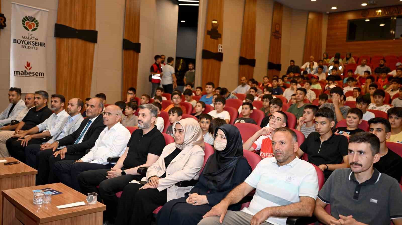 Malatya&rsquo;da &ouml;ğrencilere film g&ouml;sterimi
