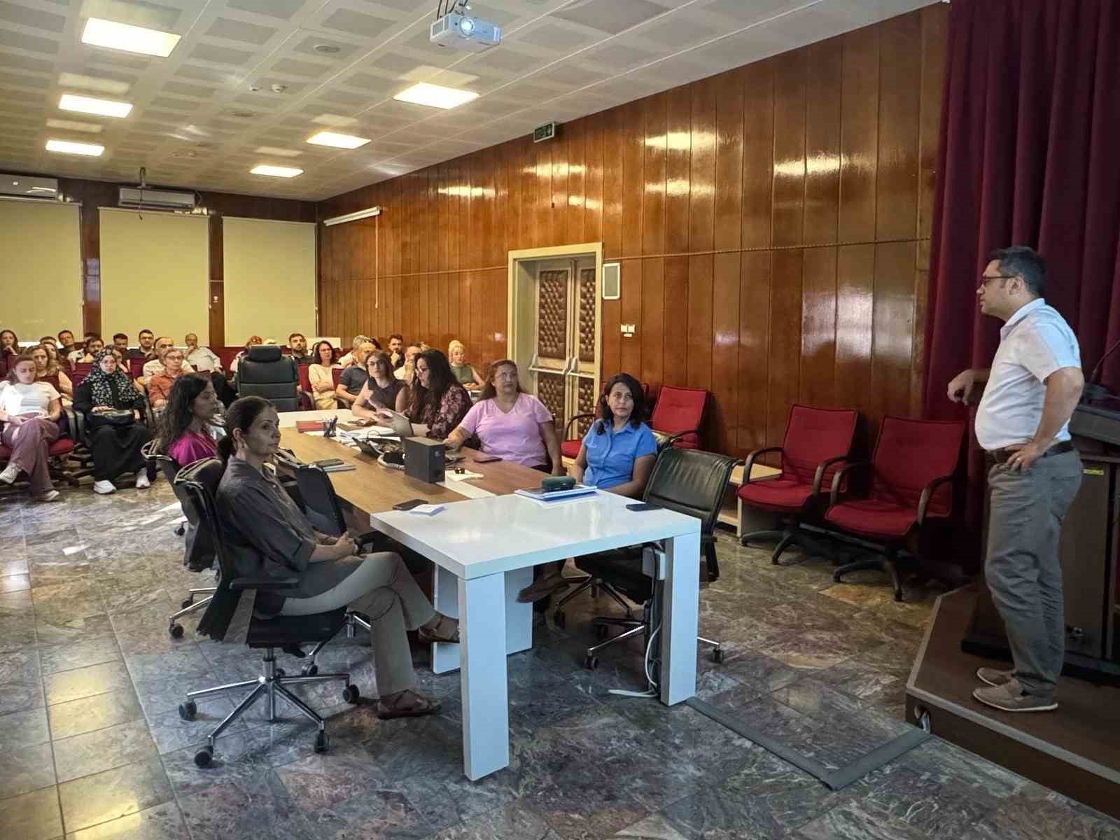 Eskişehir’de sağlık tesislerinin değerlendirilmesi için bilgilendirme toplantısı düzenlendi