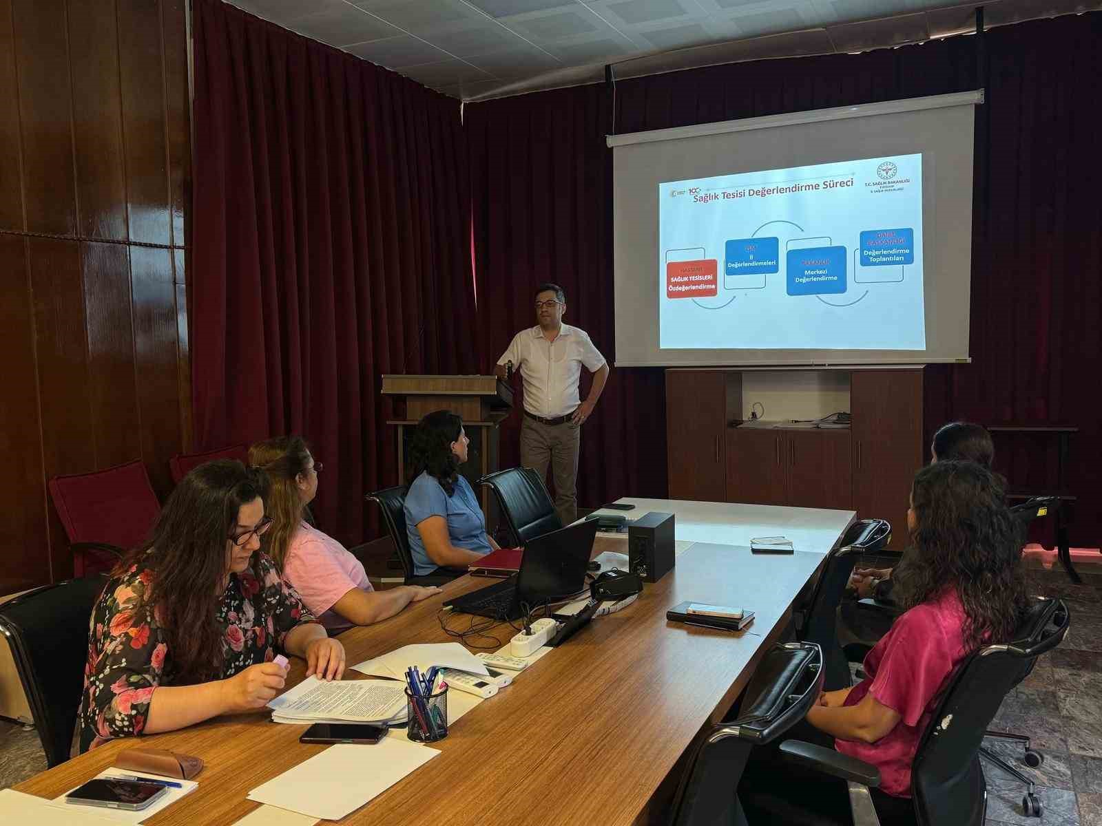 Eskişehir&rsquo;de sağlık tesislerinin değerlendirilmesi i&ccedil;in bilgilendirme toplantısı d&uuml;zenlendi
