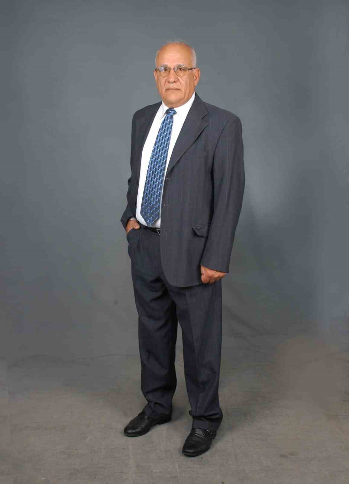 CHP&rsquo;li Başkan&rsquo;ın sınavdan en d&uuml;ş&uuml;k notu alan kardeşi ile yengesi m&uuml;lakat ile birinci yapıldı
