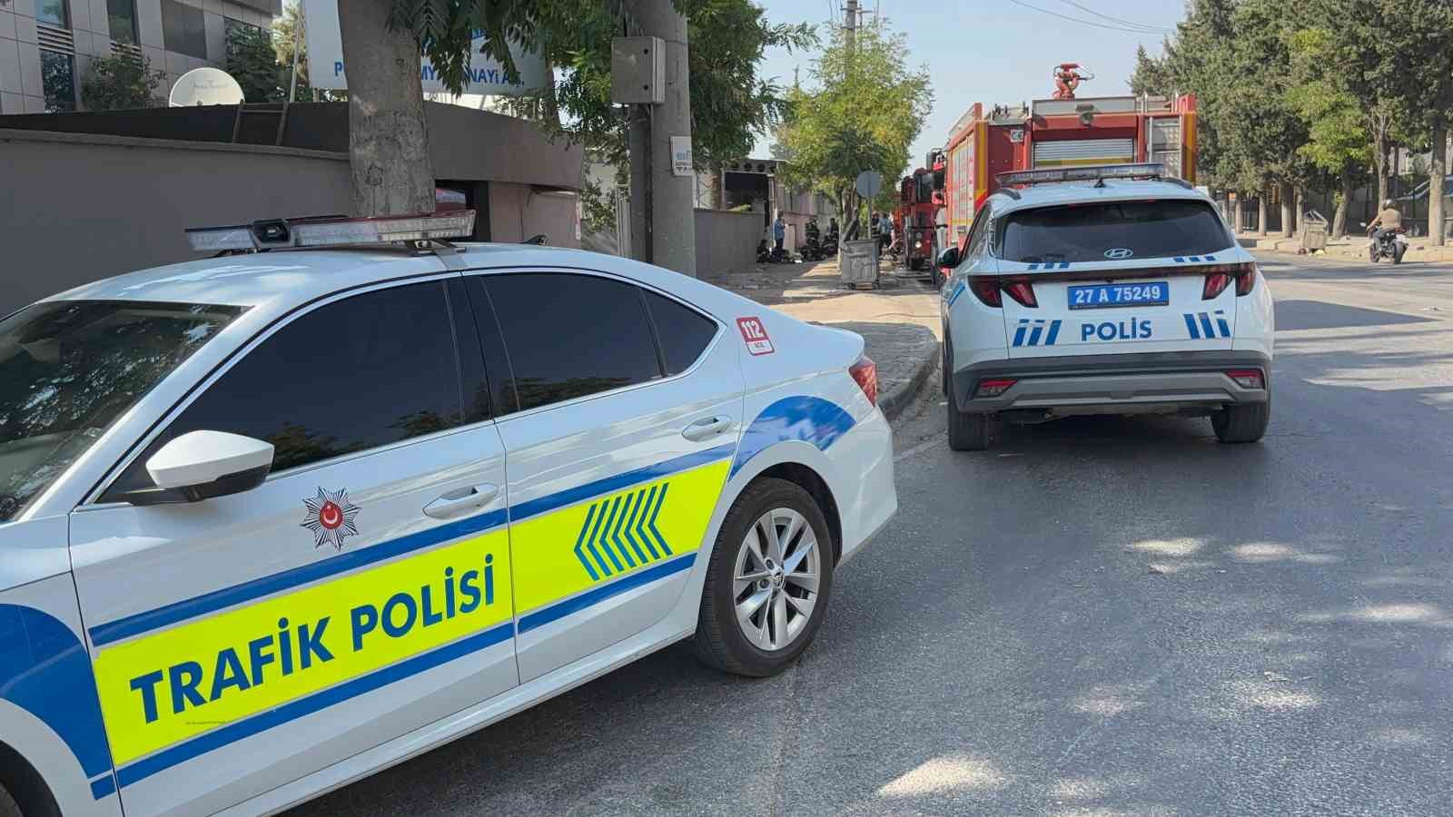 Gaziantep’te tekstil fabrikasında çıkan yangın söndürüldü