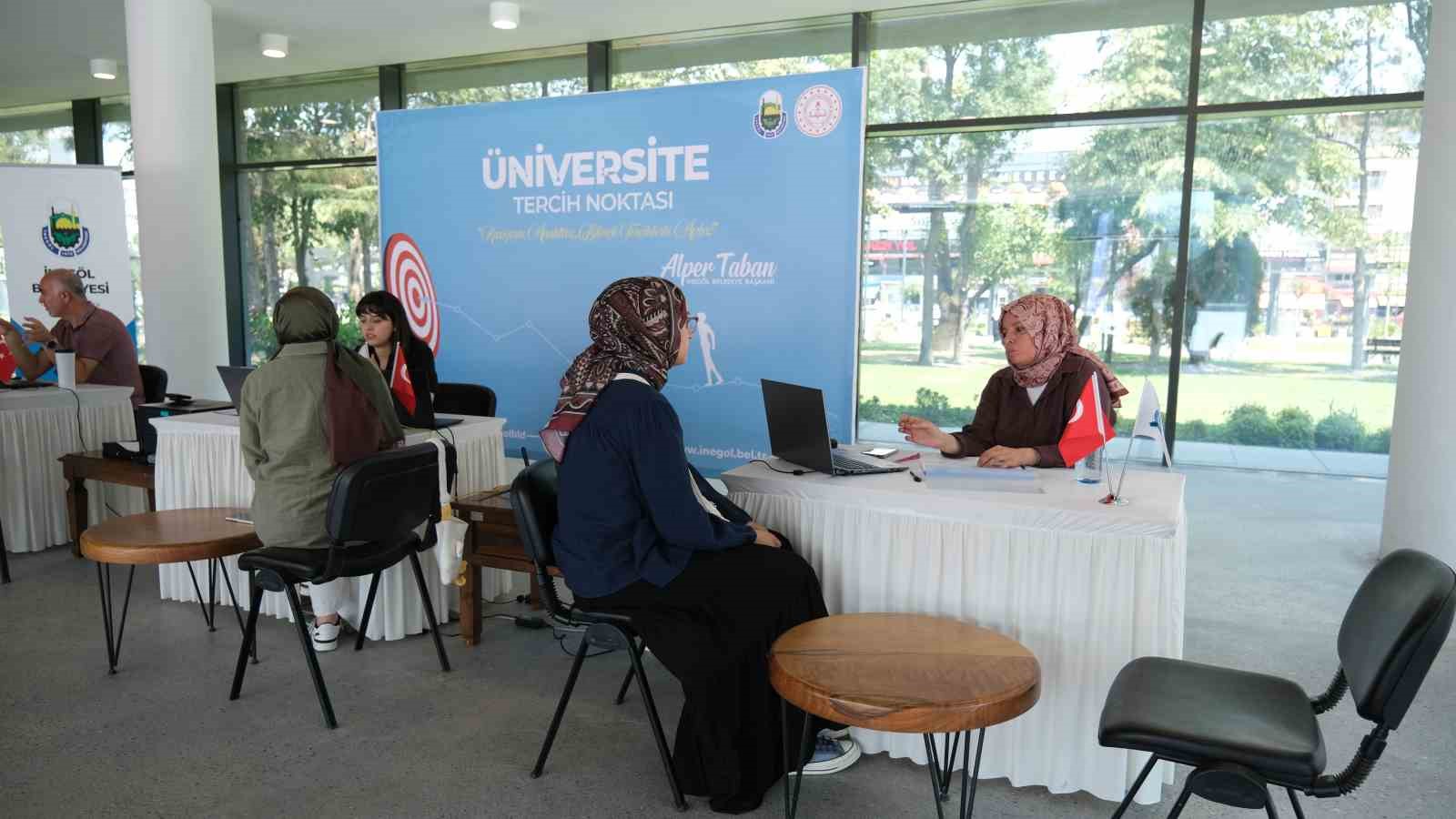 İnegöl Belediyesi’nden ücretsiz ’üniversite tercih danışmanlığı’ hizmeti