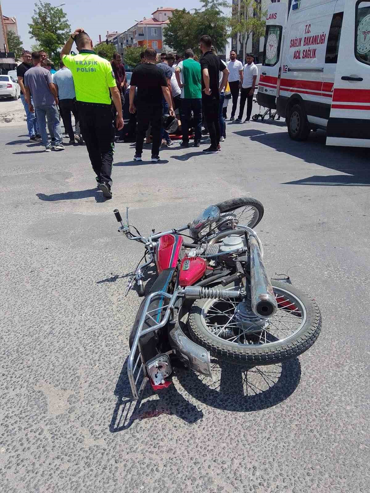 Karapınar’da motosiklet ile kamyonet çarpıştı: 1 yaralı