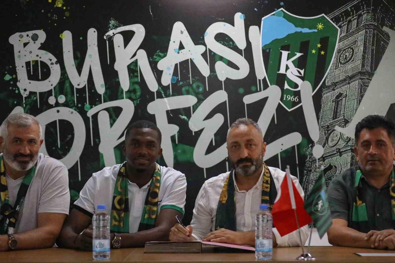 Anfernee Jamal Dijksteel resmen Kocaelispor’da