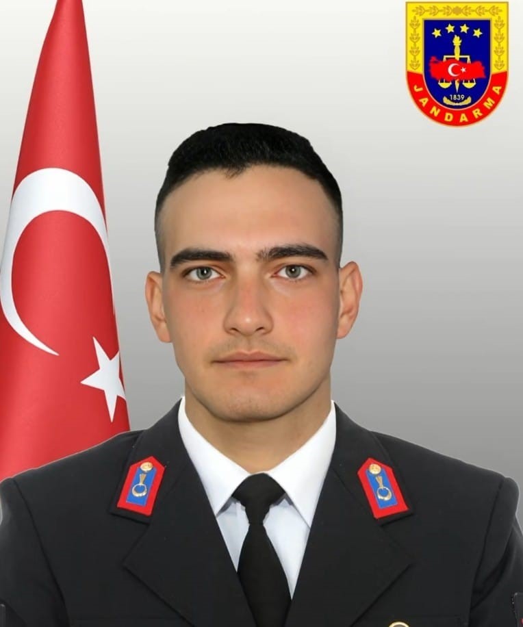 İçişleri Bakanı Yerlikaya: "Şırnak İl Jandarma Komutanlığı emrinde görevli 1 asker şehit oldu"