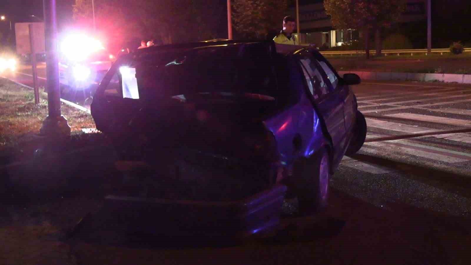 Tavşanlı&rsquo;da otomobiller &ccedil;arpıştı: 3 yaralı
