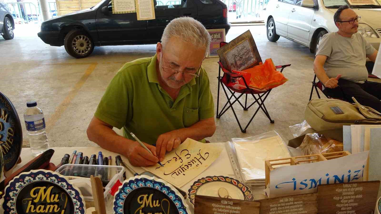 Kütahyalı kaligrafi sanatçısı Akif Ören: "Yazı, ruhun ve bedenin terbiyesidir"