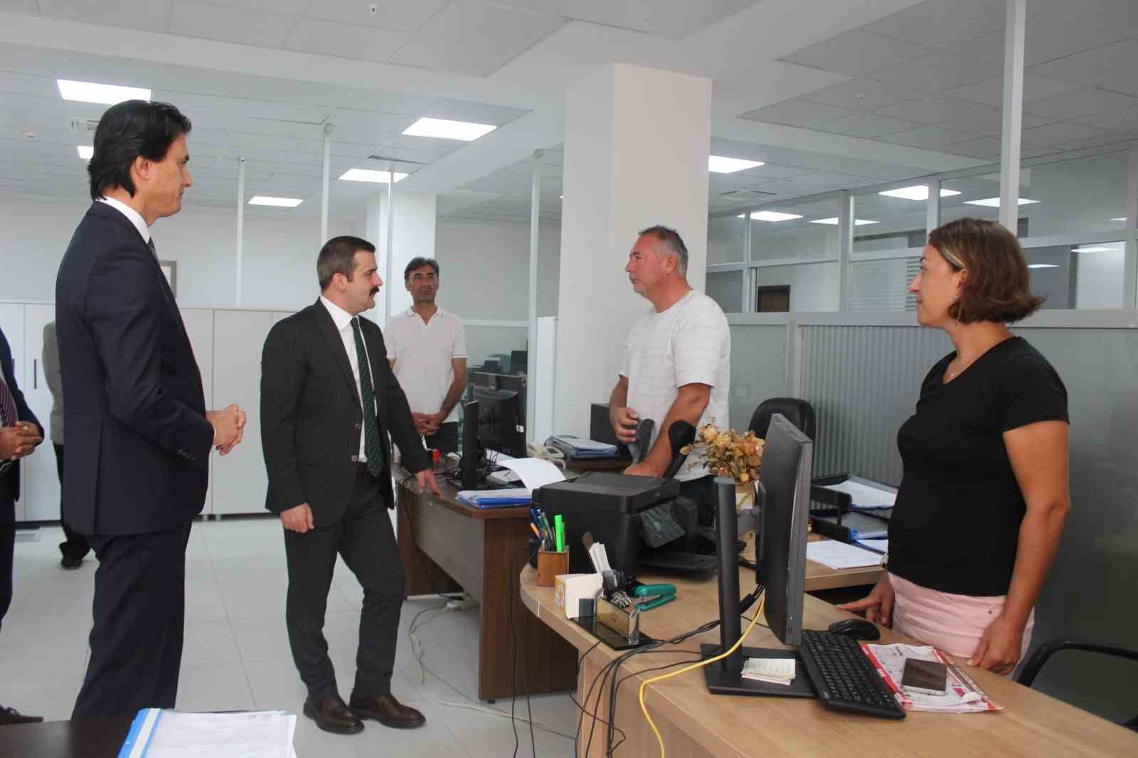 K&ouml;yceğiz Kaymakamı Kumcu&rsquo;ya, eğitim &ccedil;alışmaları brifingi verildi
