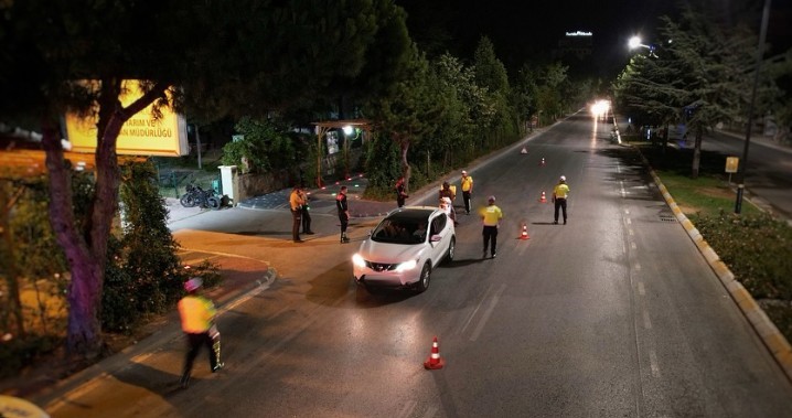 Isparta’da kurallara uymayan 5 sürücüye idari para cezası