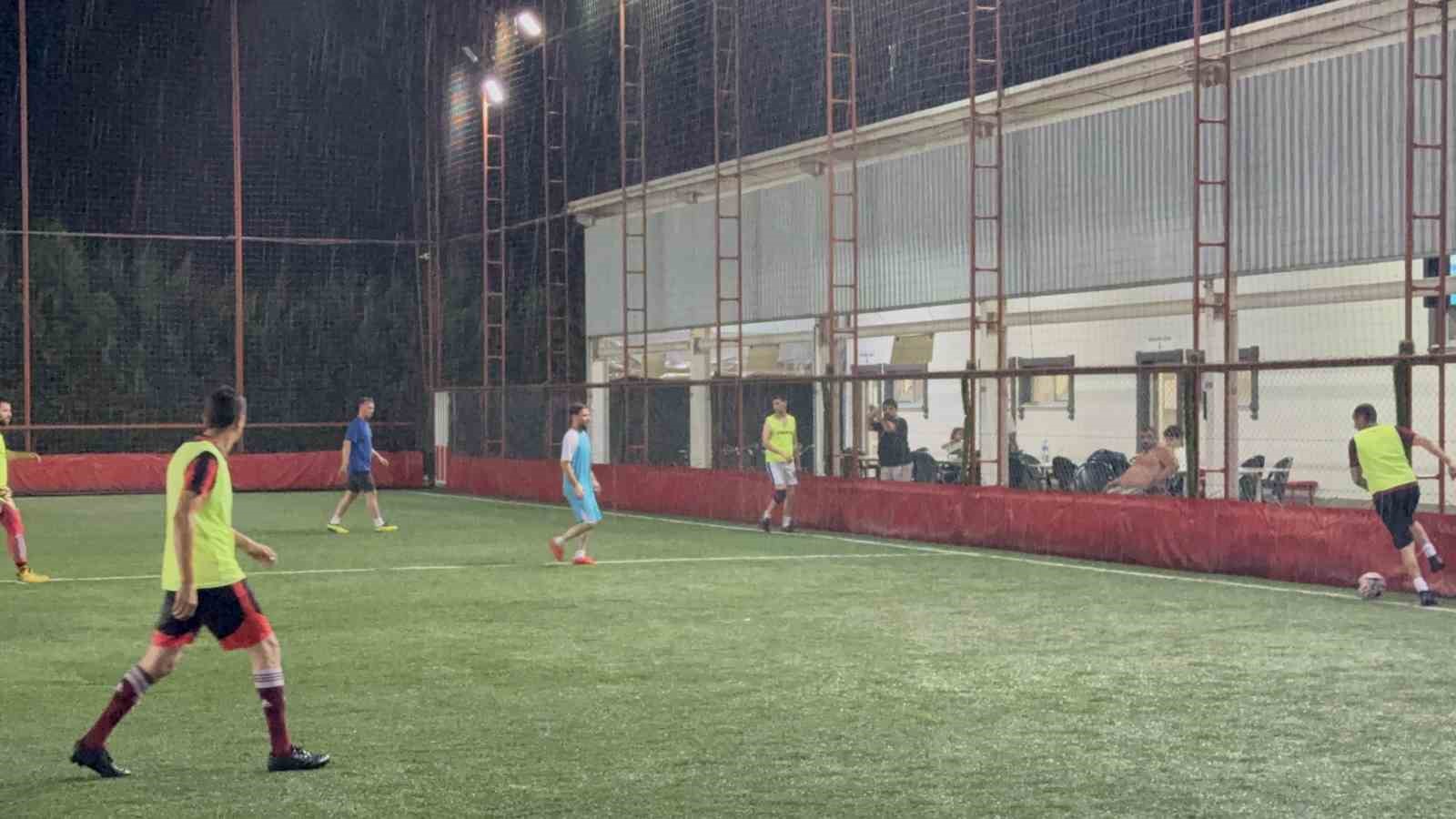 Futbol keyfine "serin" mola