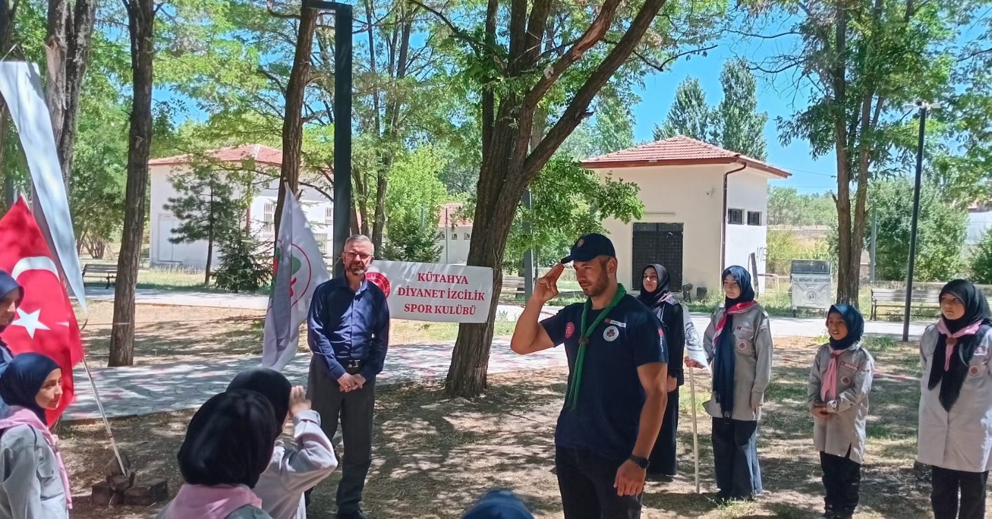 K&uuml;tahya&rsquo;da izcilik kampı d&uuml;zenlendi
