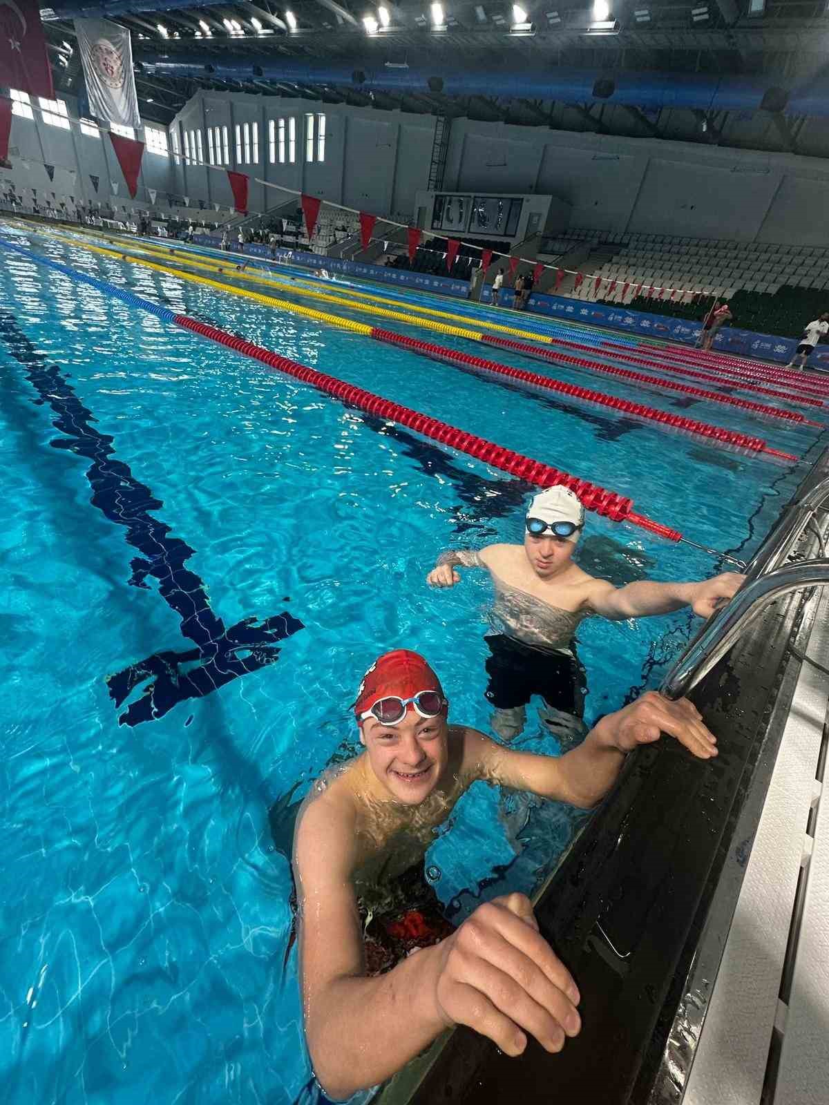 &Ouml;zel sporcu minik Mira&ccedil;, Rize&rsquo;ye T&uuml;rkiye 3.&rsquo;l&uuml;ğ&uuml; getirdi
