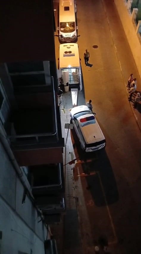 Evinde &ouml;l&uuml; bulundu
