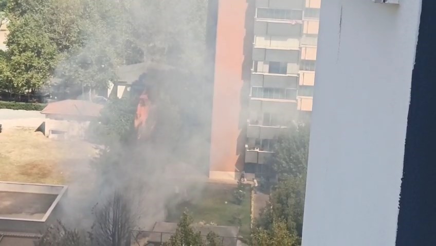 Şehrin merkezindeki alevler korku yaşattı
