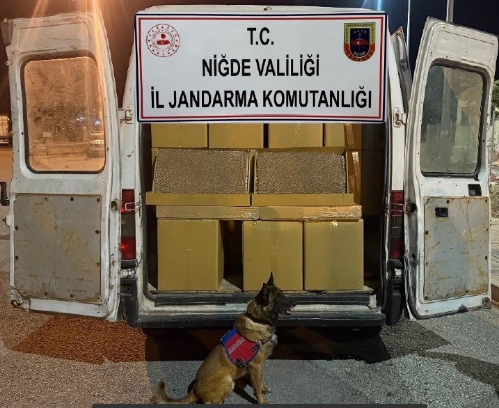 Niğde’de jandarmadan kaçak sigara operasyonu: 1 milyon 200 bin makaron ele geçirildi