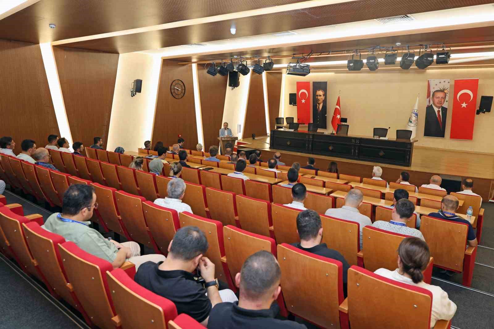 Talas Belediyesi&rsquo;nde kaliteli hizmetten &ouml;d&uuml;n yok
