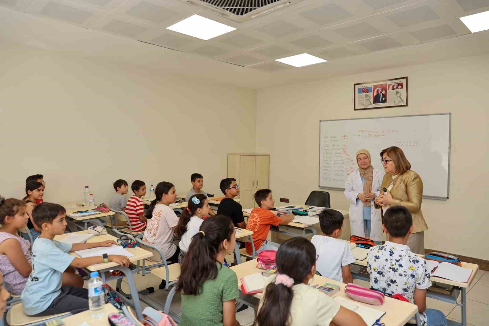 Başkan Şahin, yaz okullarından faydalanan çocuklar ile bir araya geldi