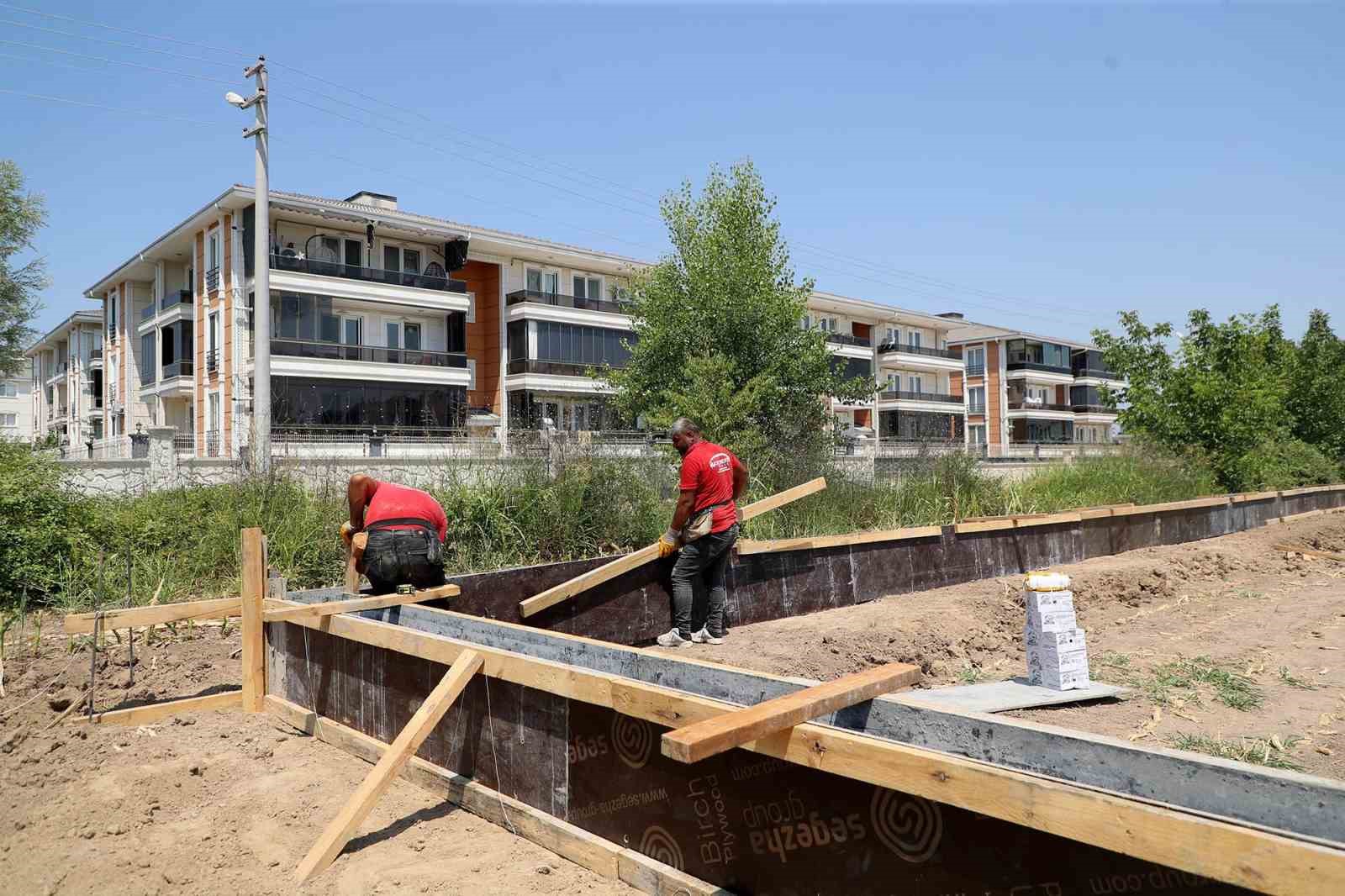 Sakarya’nın dört bir yanına spor tesisleri inşa ediliyor