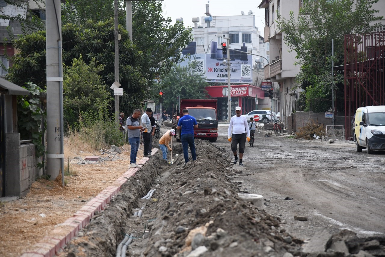 Başkan Çenet: "Osmaniye’de yapılmayan cadde, sokak kalmayacak"
