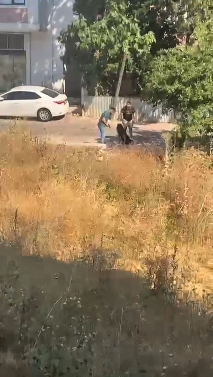 Ümraniye’de eski sevgilisinin başına silah dayayıp darp etti