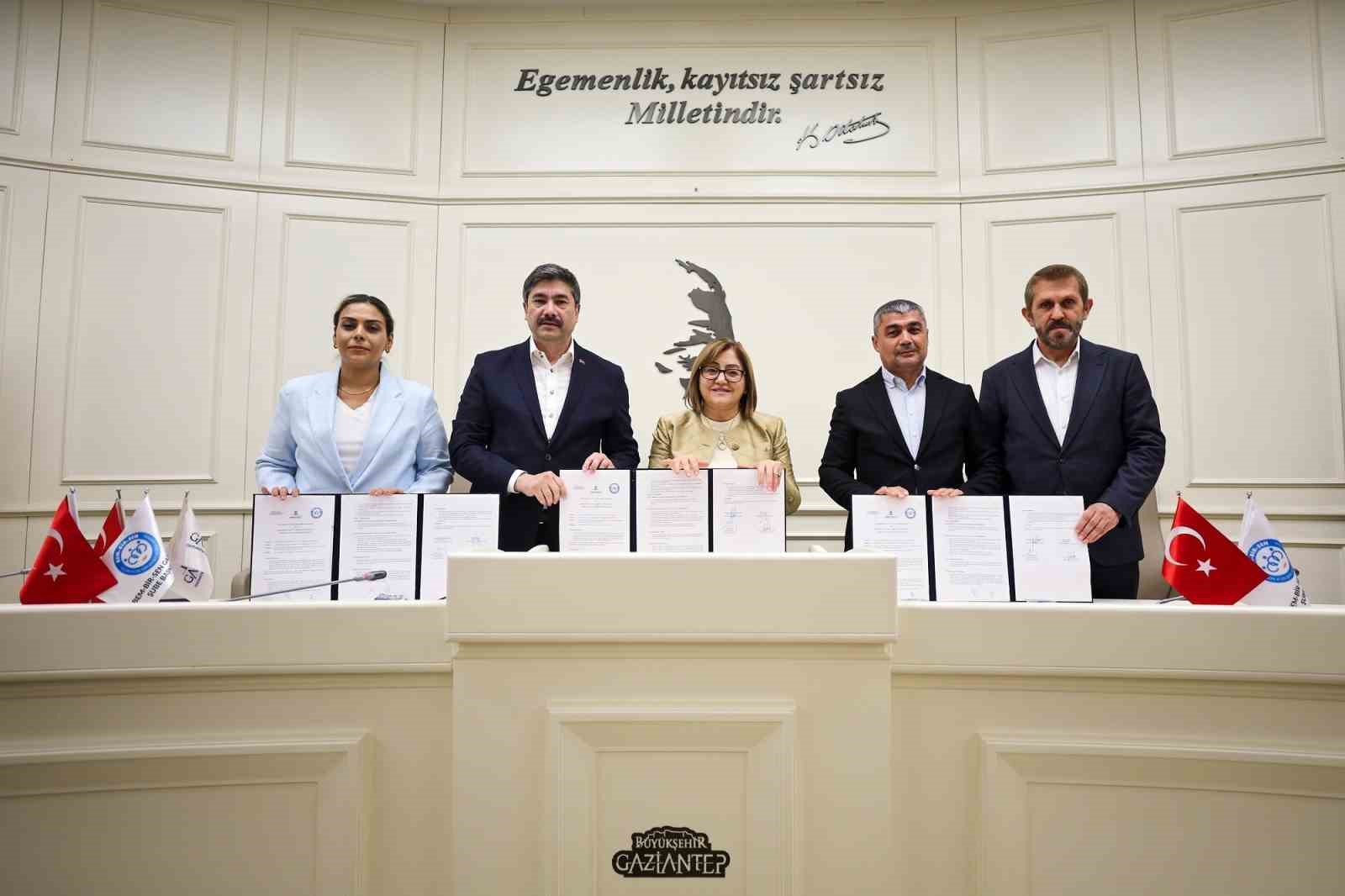 Büyükşehir’den personeline güçlü destek