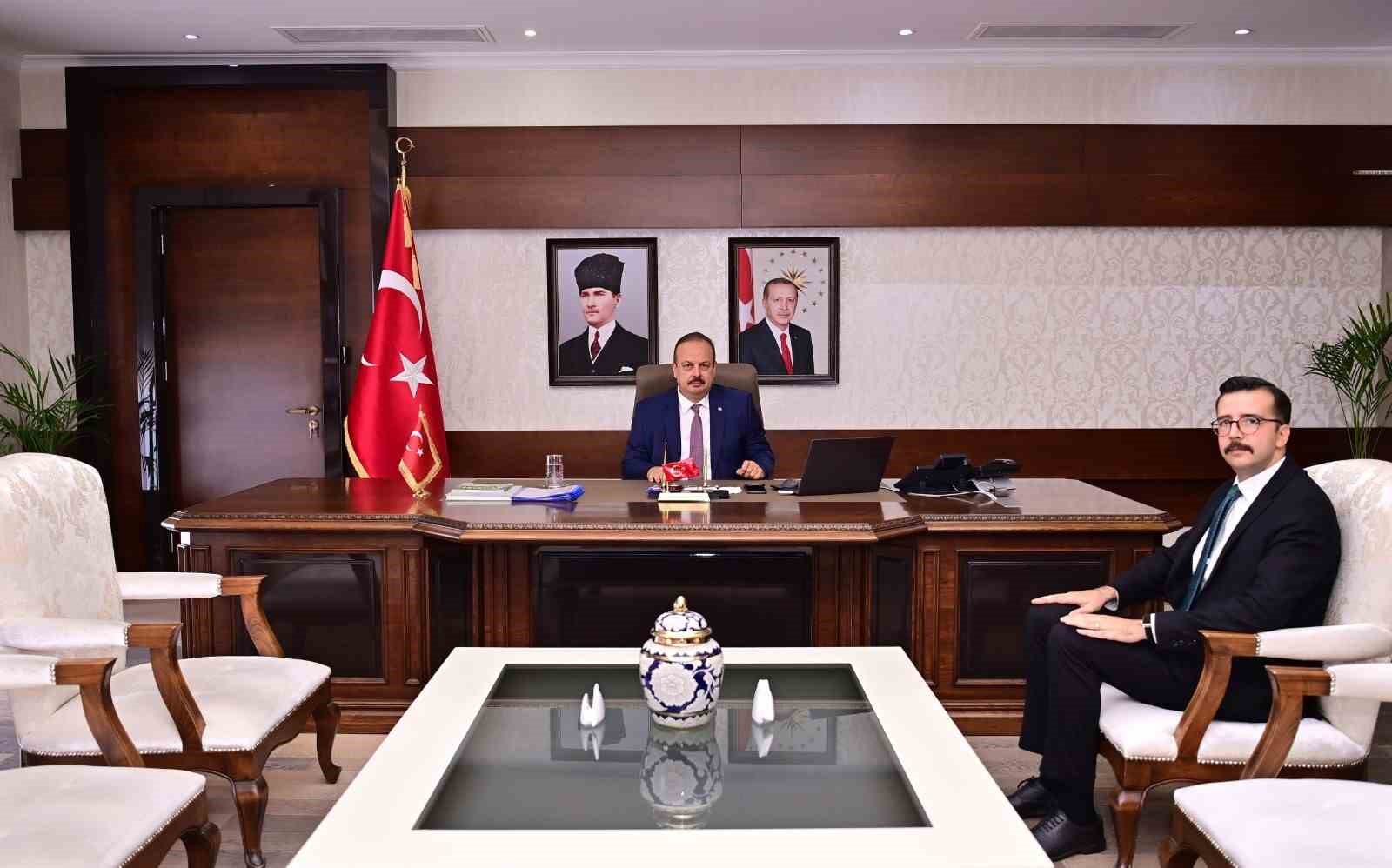 Karpuzlu&rsquo;da Kaymakam Tokel g&ouml;revine başladı
