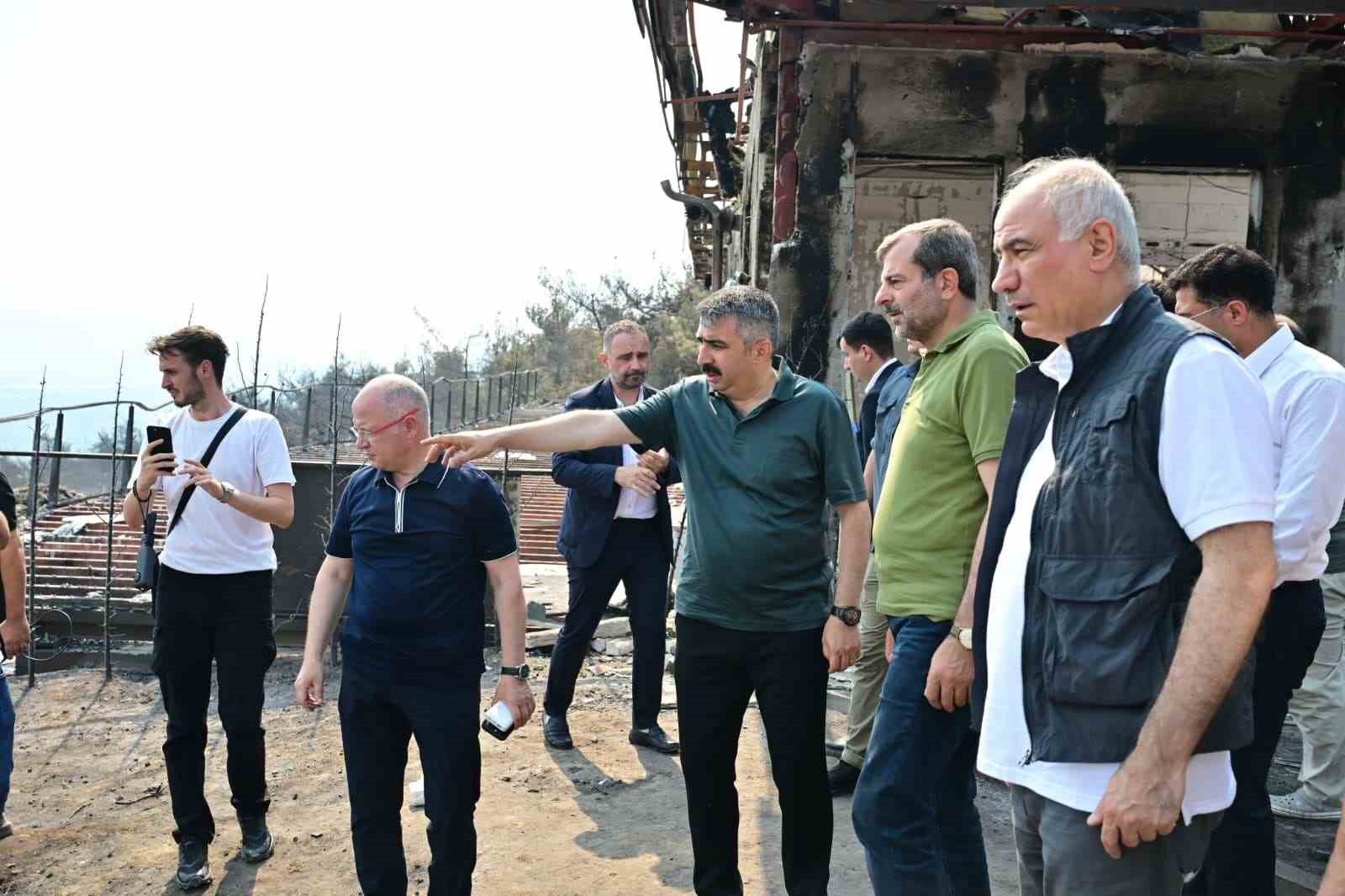 Yangın felaketine ’yıldırım’ müdahale