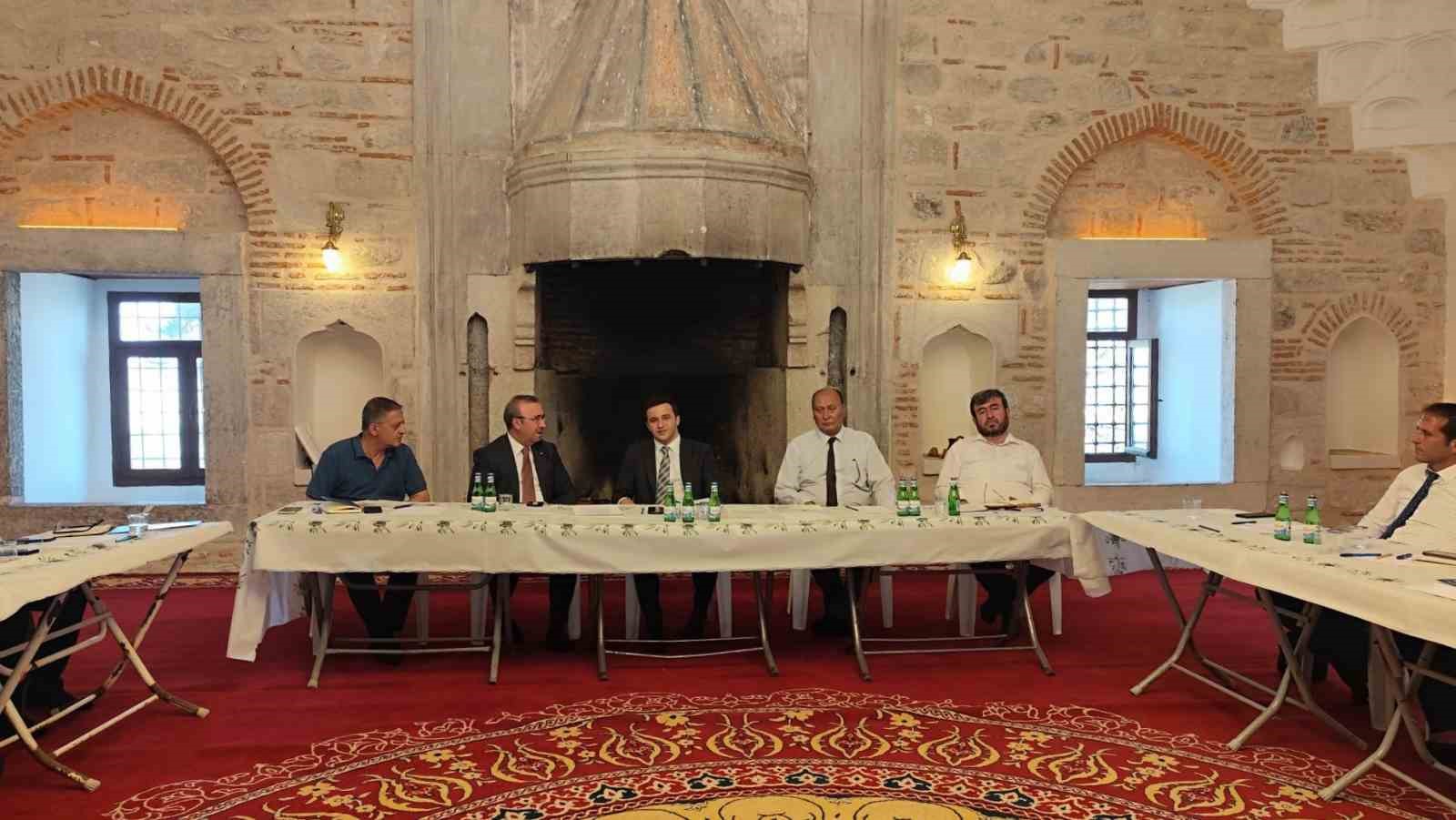 İl&ccedil;e milli eğitim m&uuml;d&uuml;rlerinin katılımıyla koordinasyon toplantısı yapıldı
