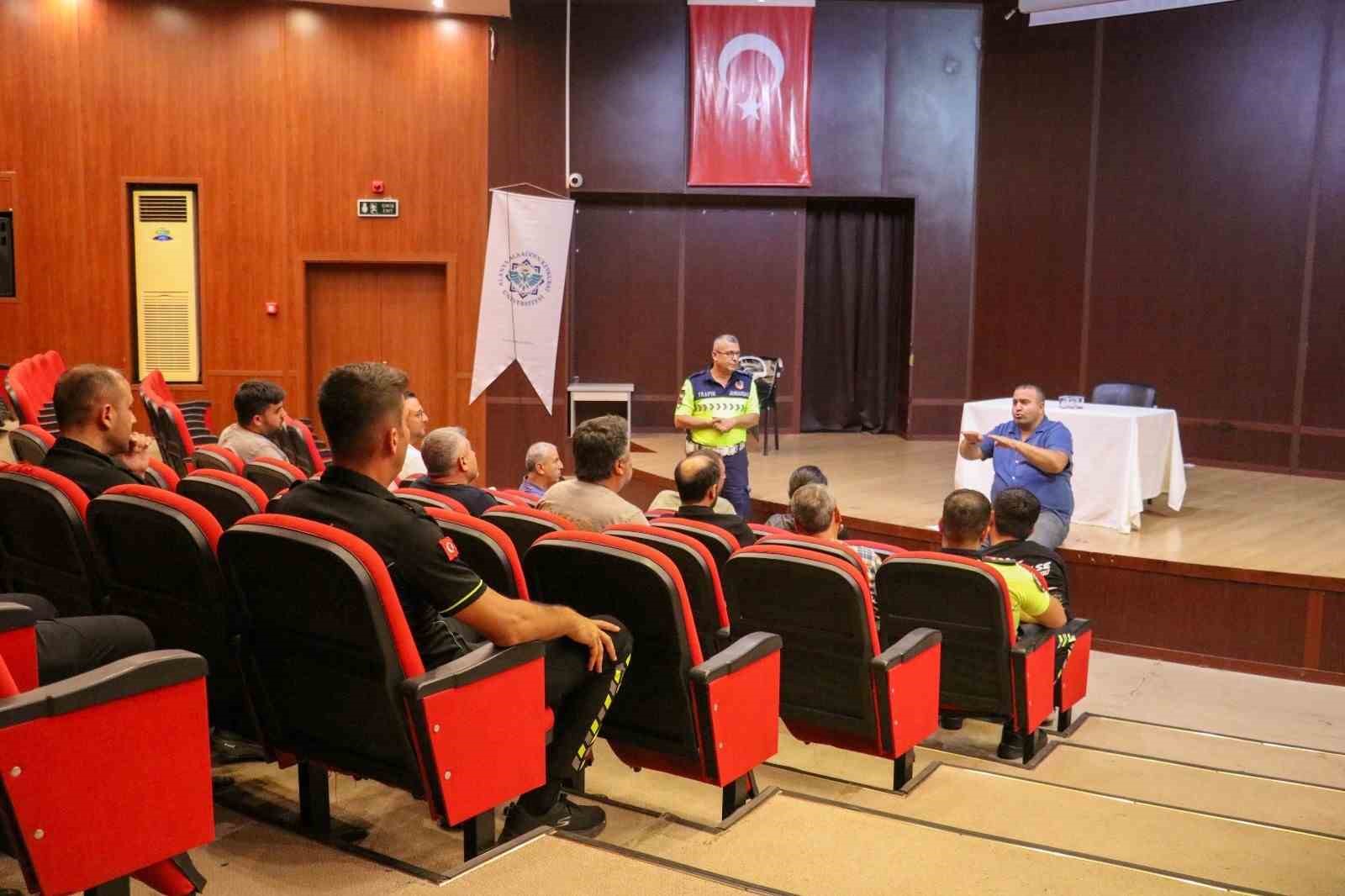 Motosiklet kazaları masaya yatırıldı