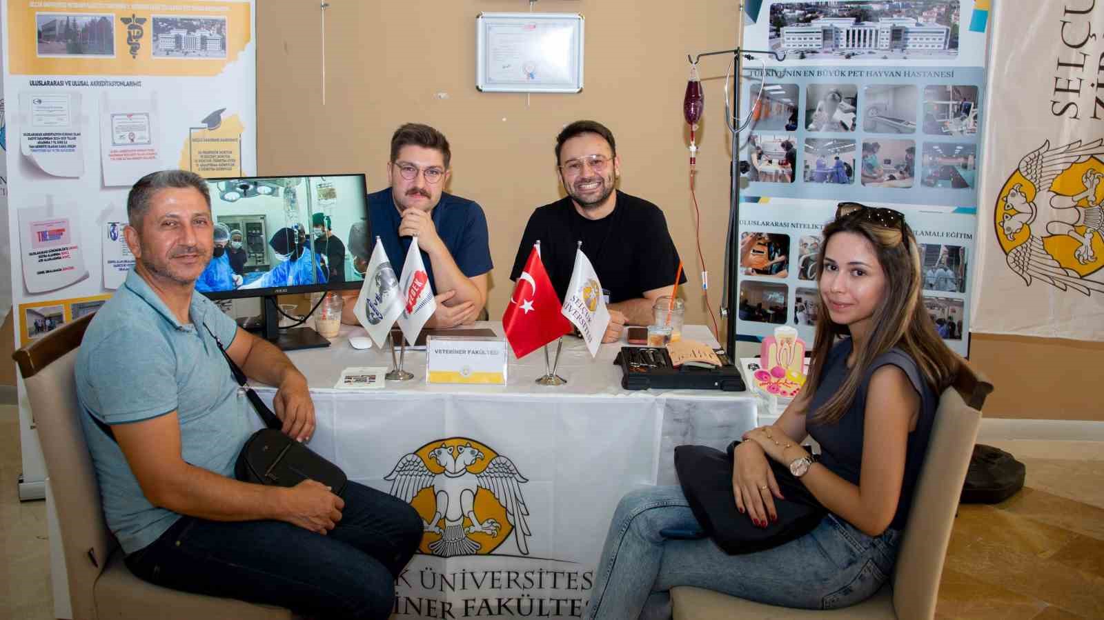 Sel&ccedil;uk &Uuml;niversitesi, aday &ouml;ğrencilere kapılarını a&ccedil;tı
