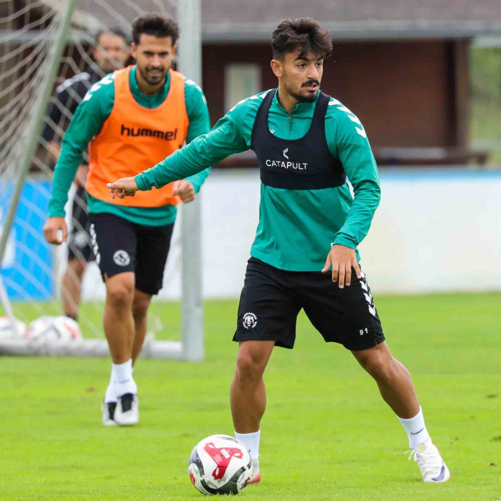 Konyaspor, yeni sezon hazırlıklarını s&uuml;rd&uuml;r&uuml;yor
