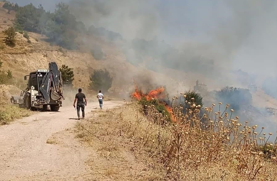 Gördes yangınında ekip sayısı artırıldı