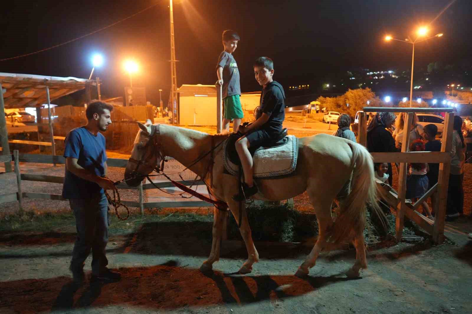 Muş&rsquo;ta geleneksel atlı sporlara ilgi artıyor
