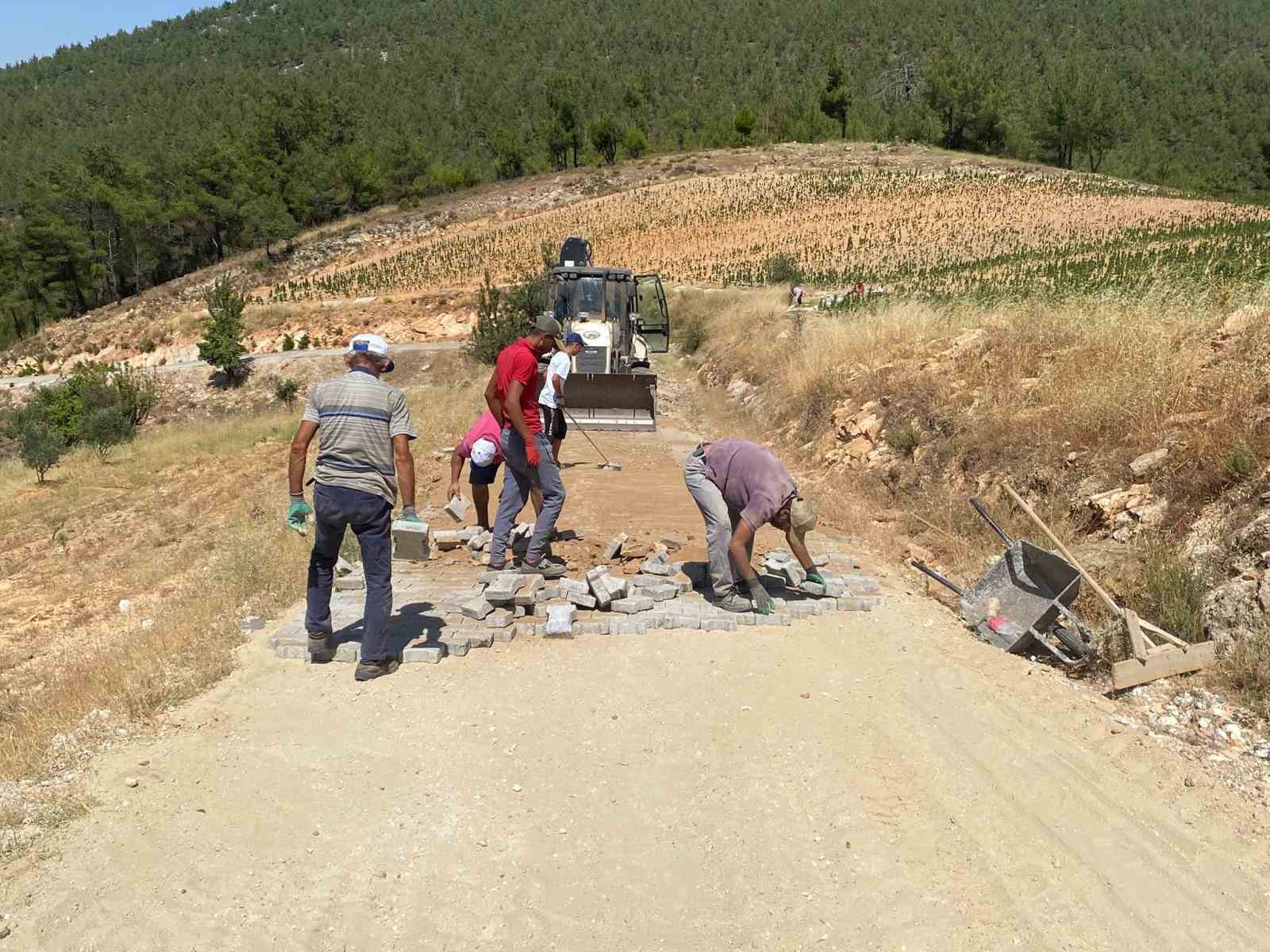 Bozdoğan Belediyesi Yeşilçam mahallesinde çalışmalara devam ediyor