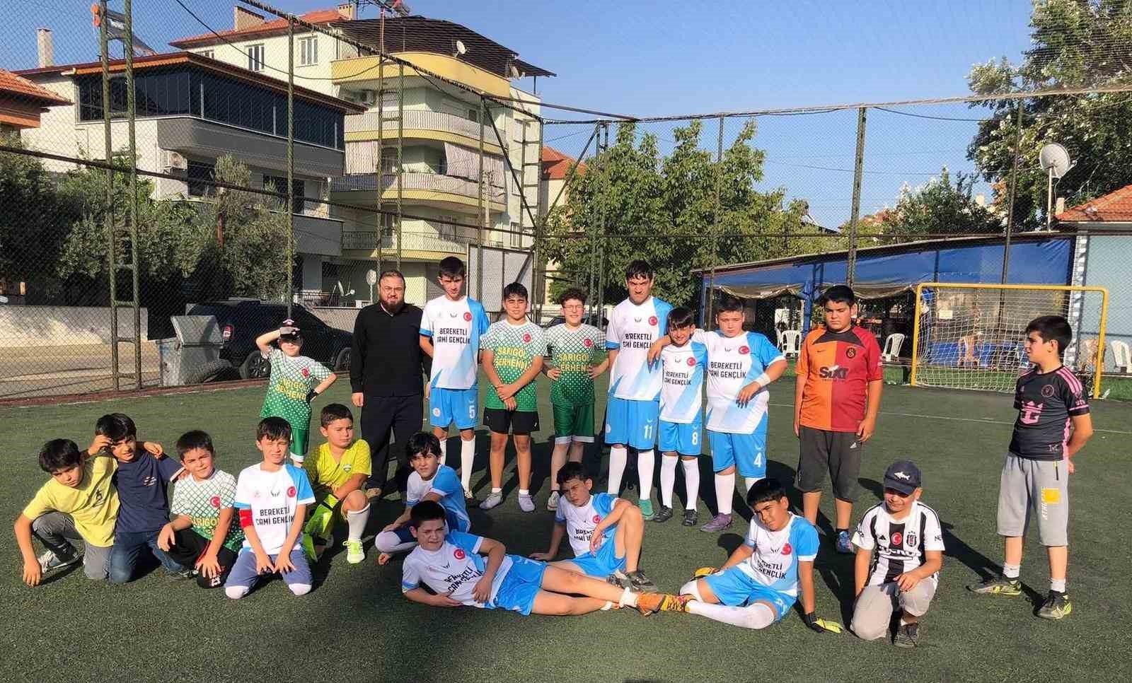Hem Kur’an-ı Kerim öğreniyorlar, hem spor yapıyorlar